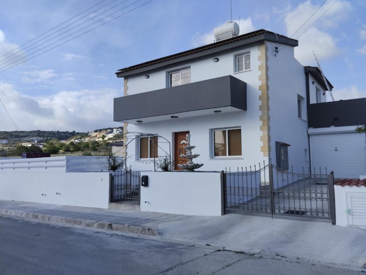 Michael Angelo Villa Paphos Exteriör bild