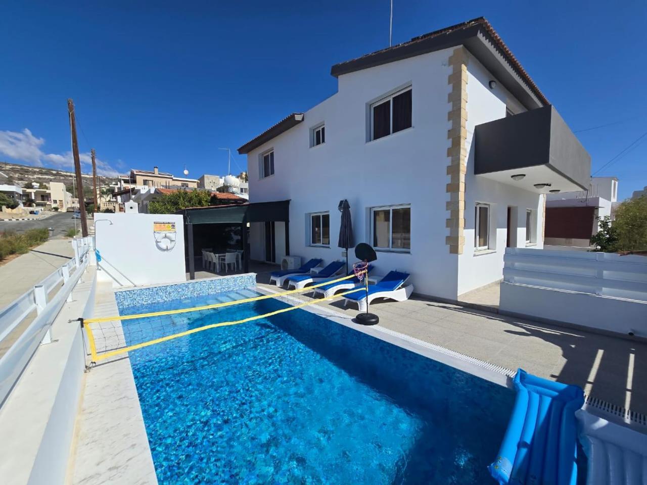 Michael Angelo Villa Paphos Exteriör bild