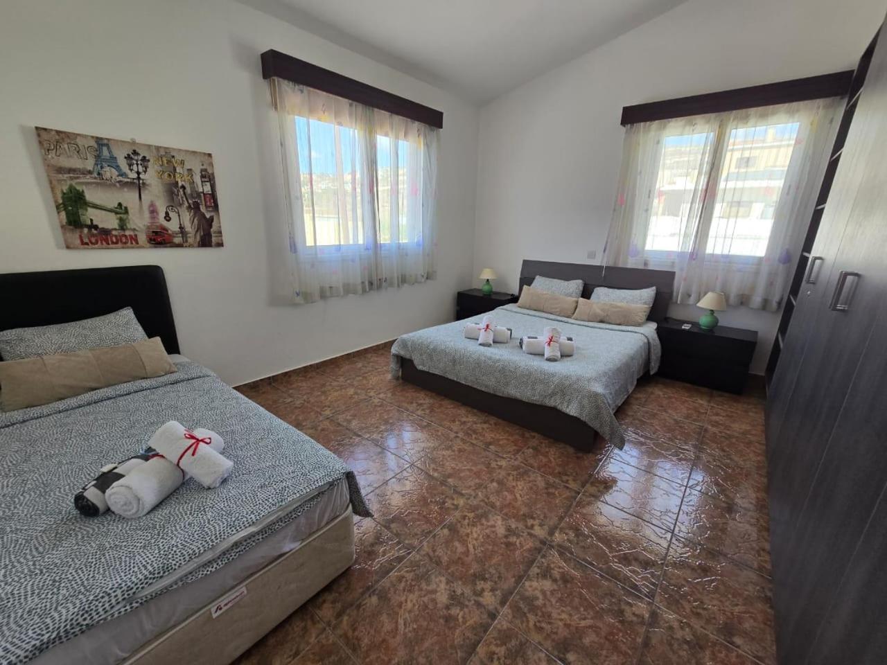Michael Angelo Villa Paphos Exteriör bild